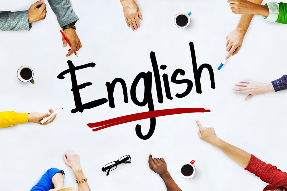 Чому вчити англійську в онлайн-школі – це ефективно та зручно