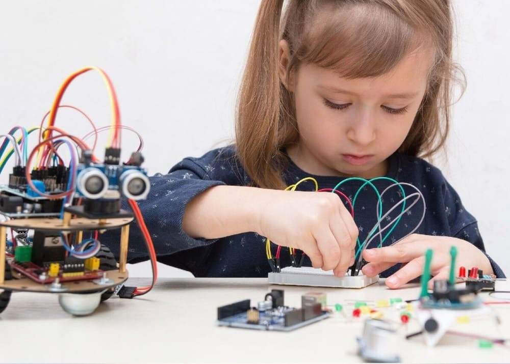 Какие перспективы обучения робототехнике для детей